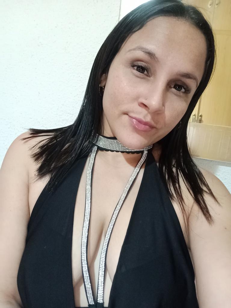 667795050: Chica busca chico en Córdoba