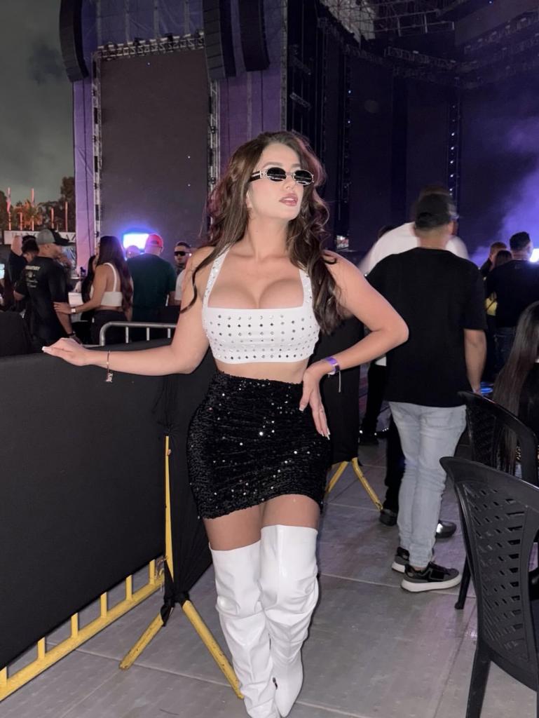 632918347: Chica busca chico en Tenerife