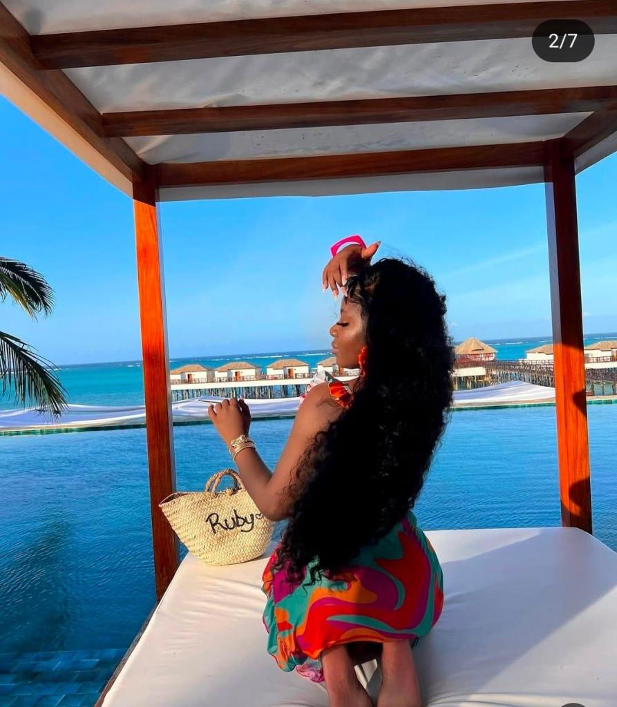 685244561: Chica busca chico en Málaga