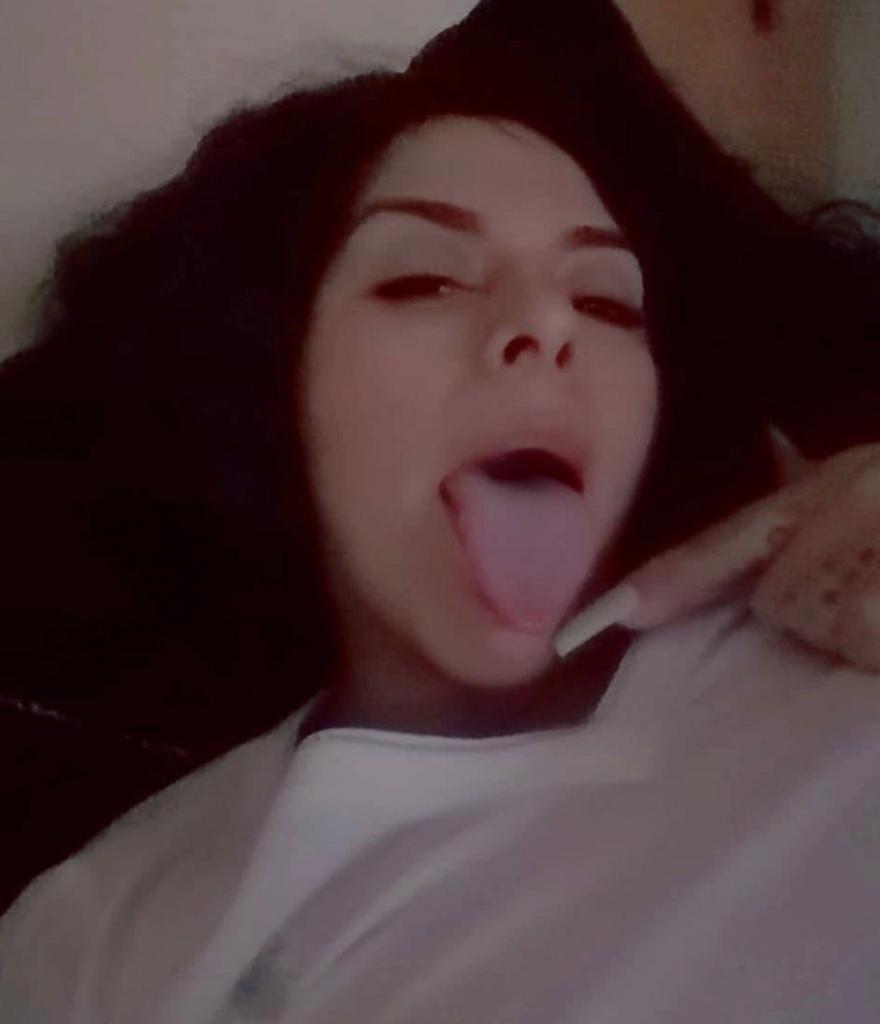 632557844: Chica busca chico en Barcelona