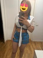 617295520: Chica busca chico en Barcelona