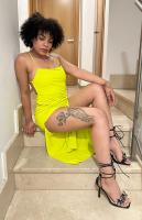 688394537: Chica busca chico en Madrid