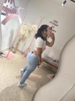 615865631: Chica busca chico en Barcelona