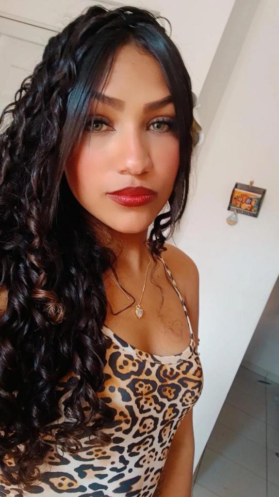 614746924: Chica busca chico en Asturias