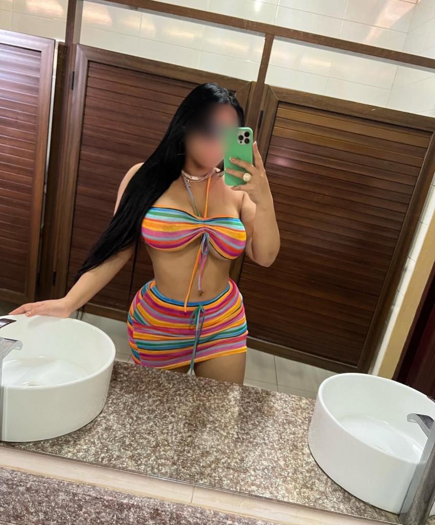 614032678: Chica busca chico en Gerona