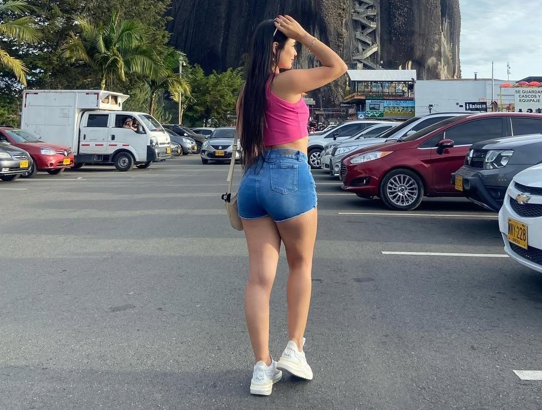 613688882: Chica busca chico en Badajoz