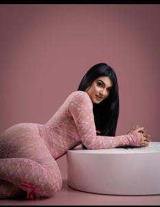 668541775: Chica busca chico en Navarra