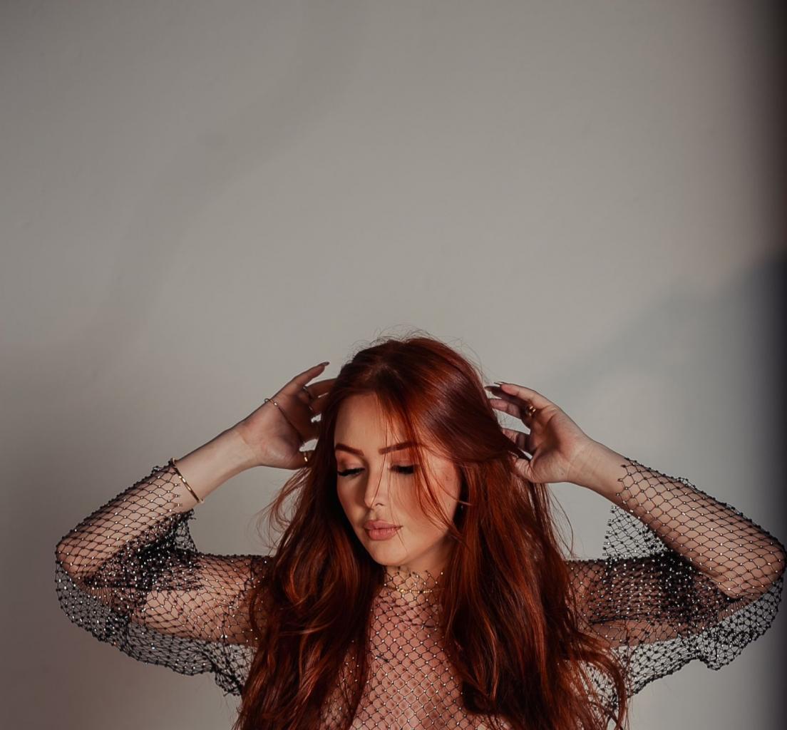 612579218: Chica busca chico en Gerona