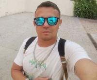 632817761: Chico busca chica en Barcelona