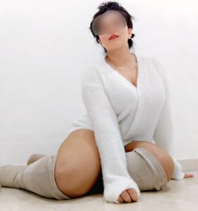 642653627: Chica busca chico en Sevilla