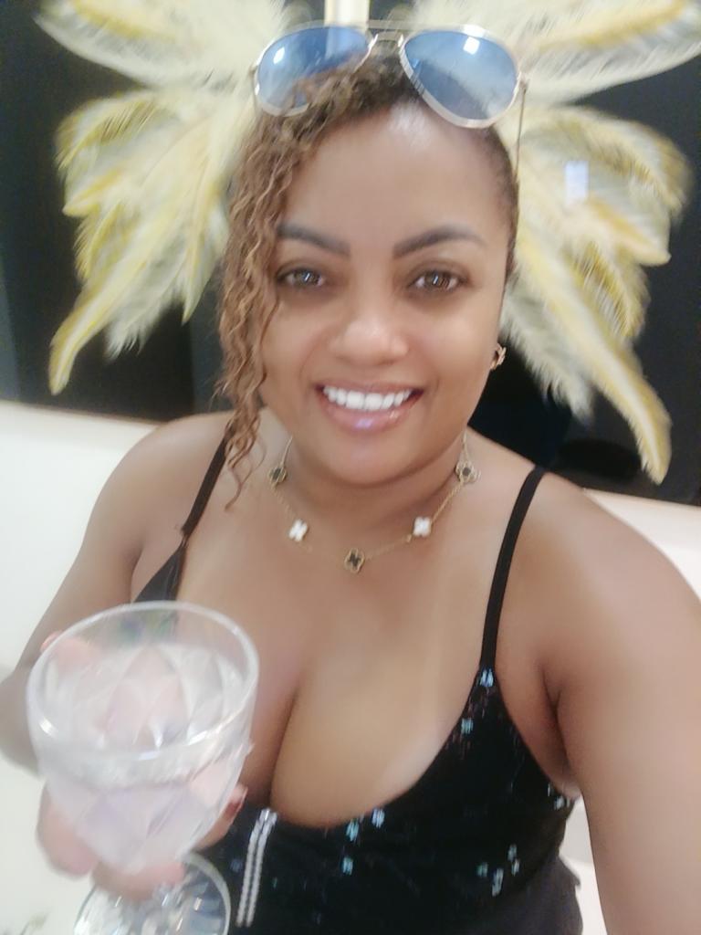 Chica busca chico en Zaragoza: Chica busca chico