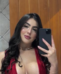 635719446: Chica busca chico en Málaga